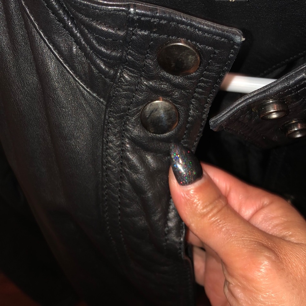 Leather jacket - Picture 4 of 5